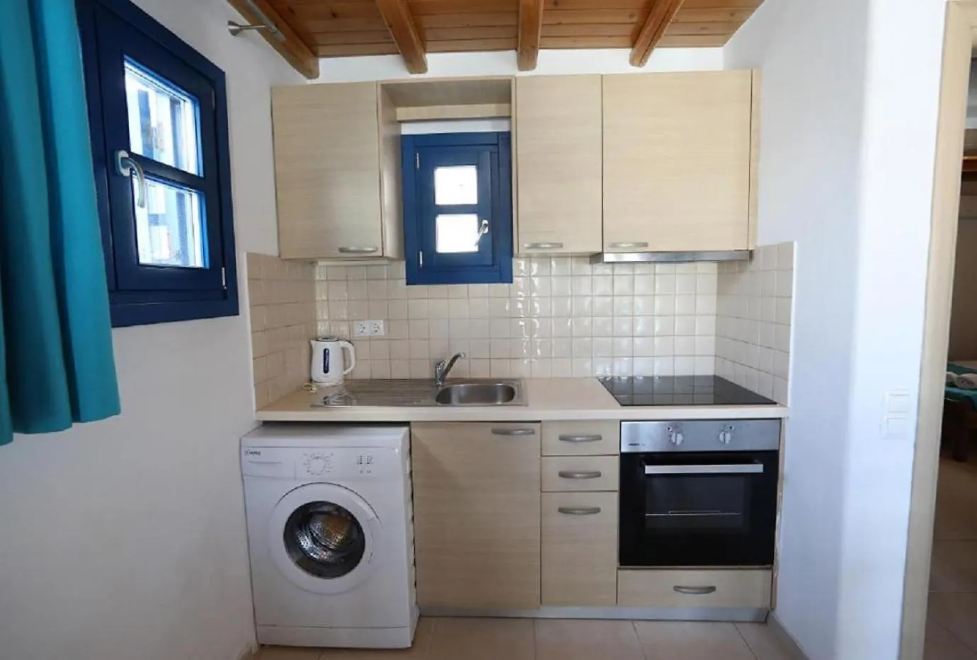 Mykonos Pro-Care Suites Ano Mera